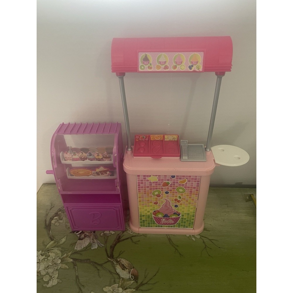 Barbie Frozen Yogurt Shop And Bakery Display Piece - Fun Sweet Treats Play Time